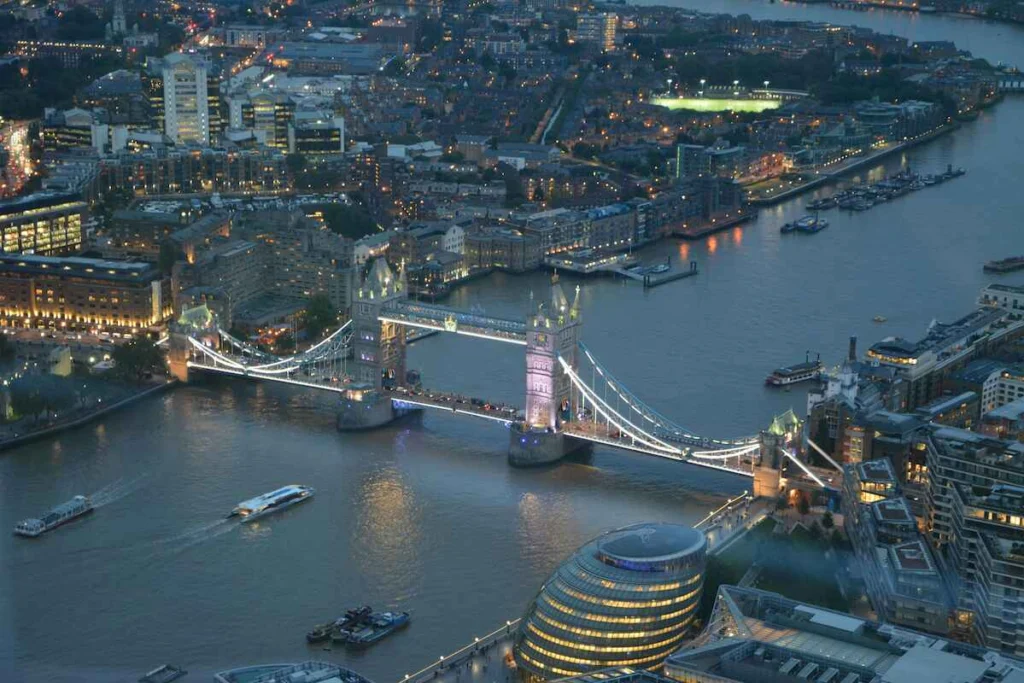 Icona Capital Acquires 40% Minority Stake in Stoneweg