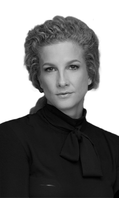 Klara Bujdoso